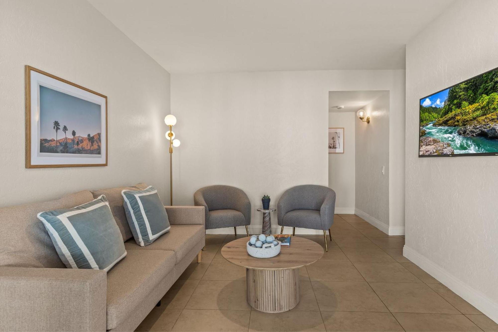 Casa Oliver Hotel & Resort - A Men'S Clothing Optional Resort In Palm Springs Bagian luar foto