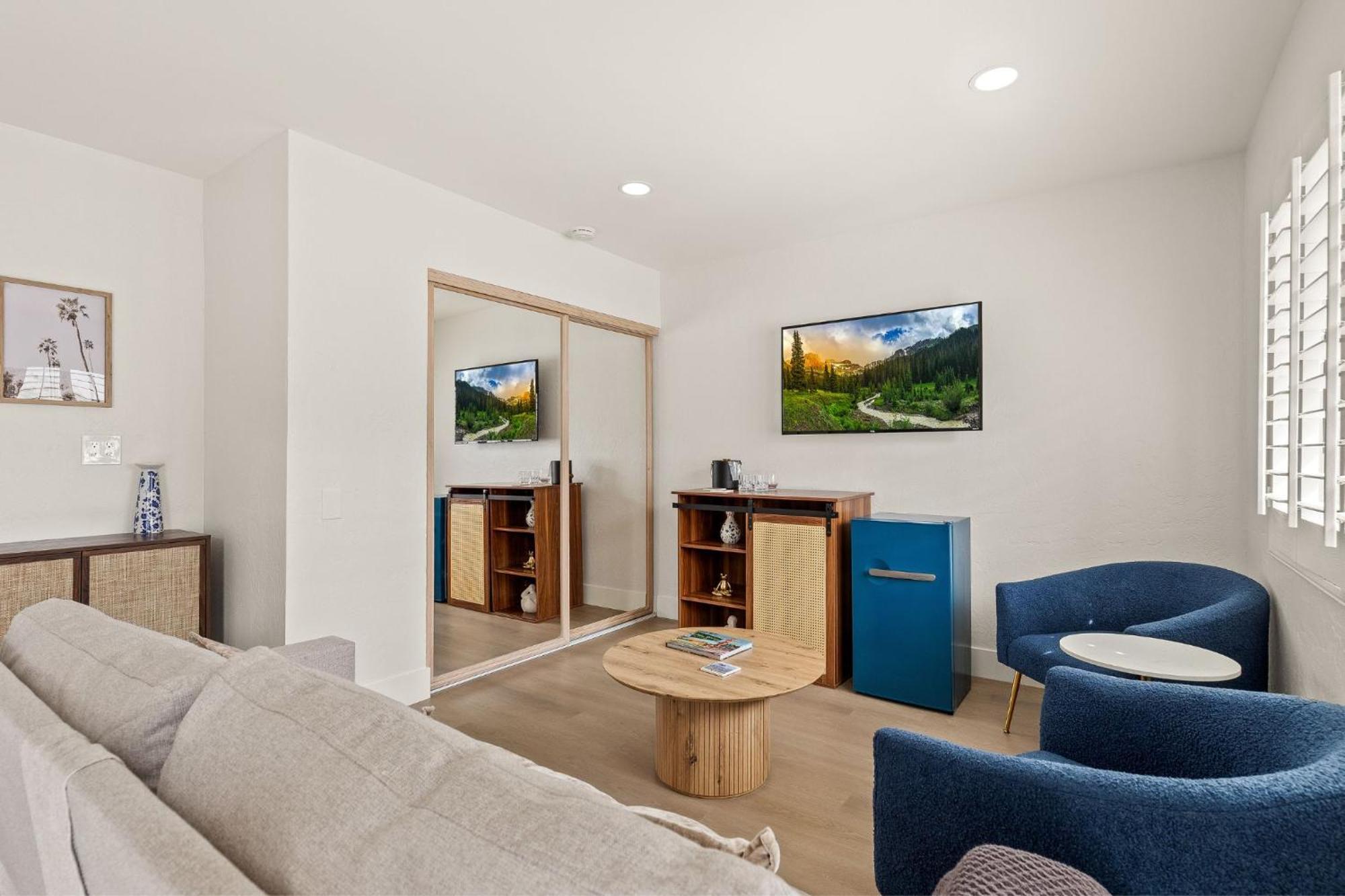 Casa Oliver Hotel & Resort - A Men'S Clothing Optional Resort In Palm Springs Bagian luar foto