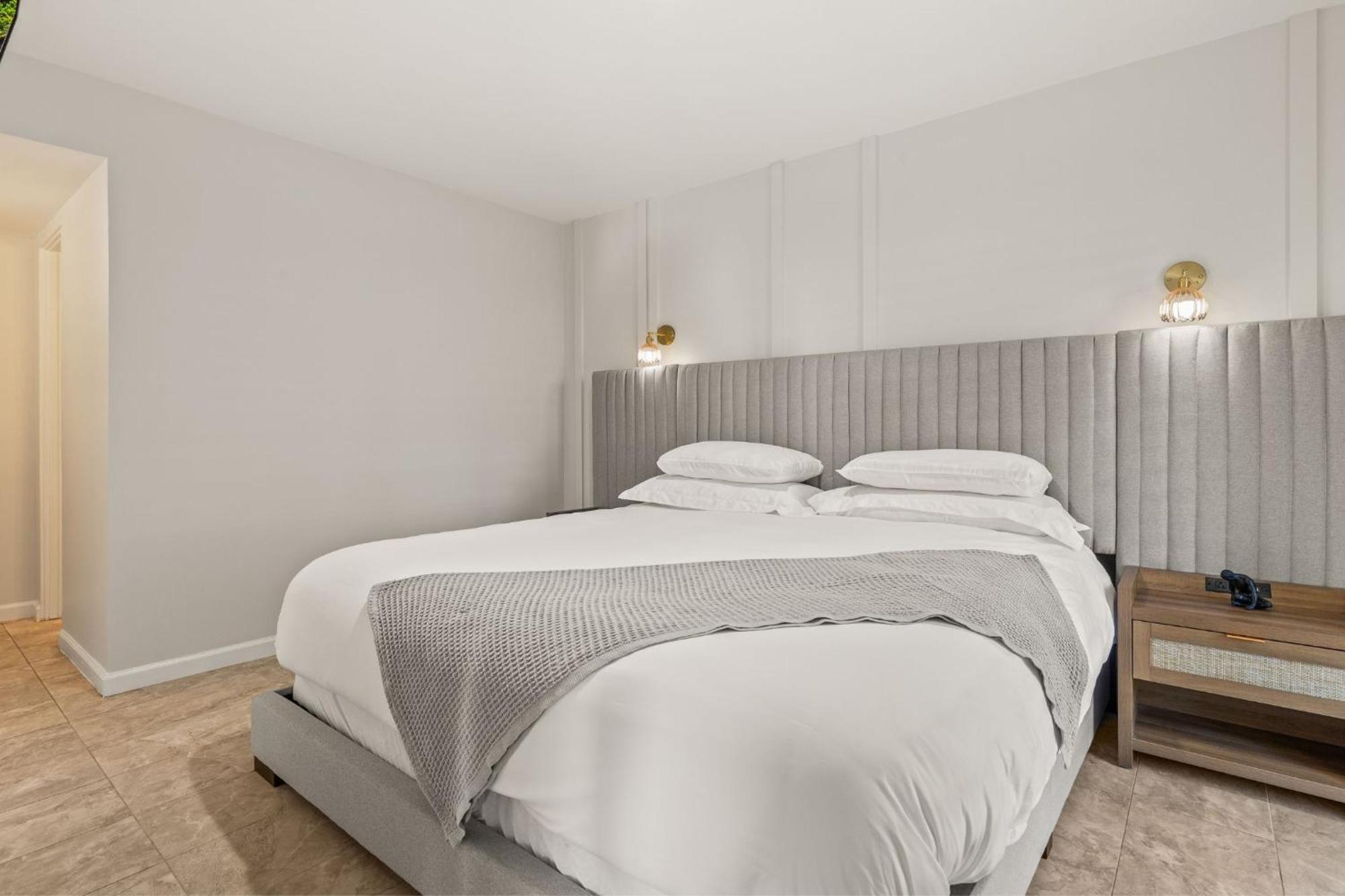 Casa Oliver Hotel & Resort - A Men'S Clothing Optional Resort In Palm Springs Bagian luar foto